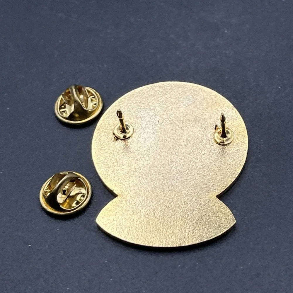 Disneyland MiceChat Gumball Rally Pirates Of The Caribbean Lapel Hat Pin‎